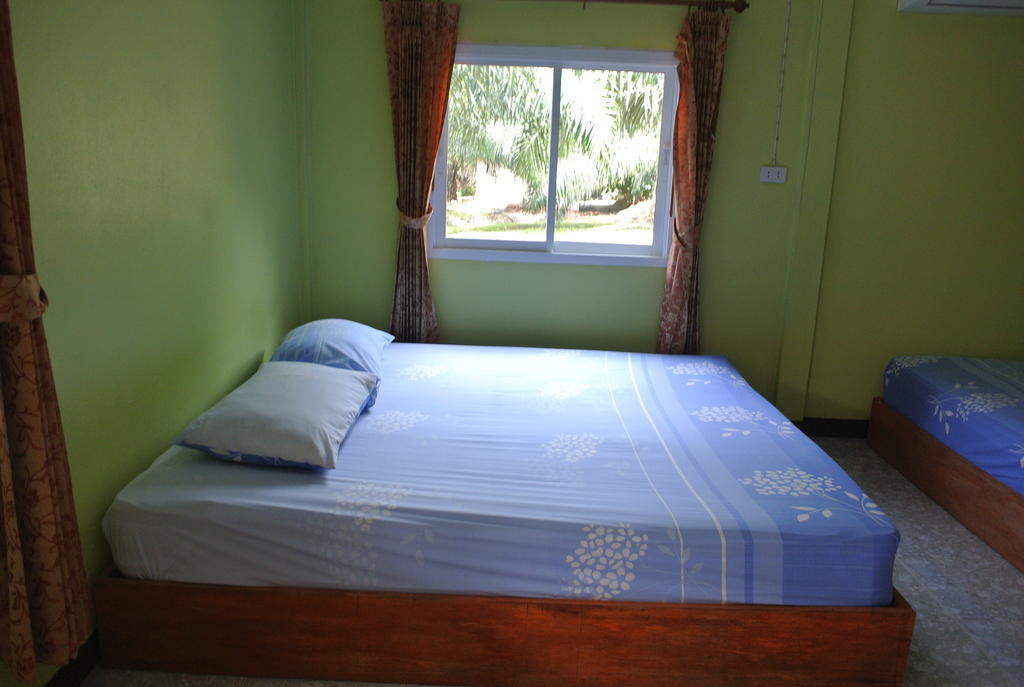 Bantatuk Resort & Restaurant Ban Tha Khun Quarto foto