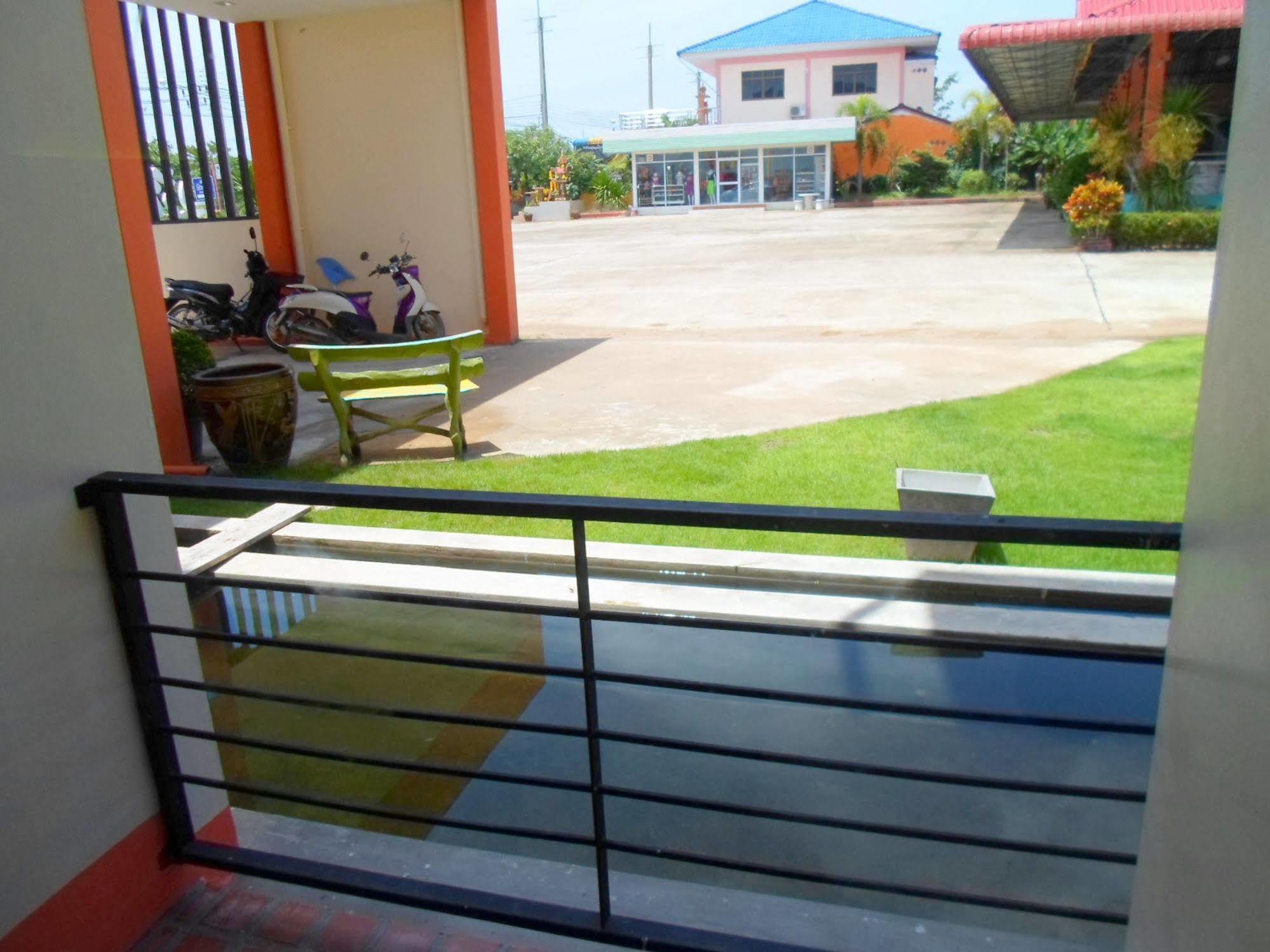 Bantatuk Resort & Restaurant Ban Tha Khun Exterior foto