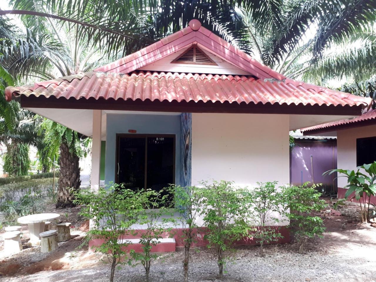 Bantatuk Resort & Restaurant Ban Tha Khun Exterior foto